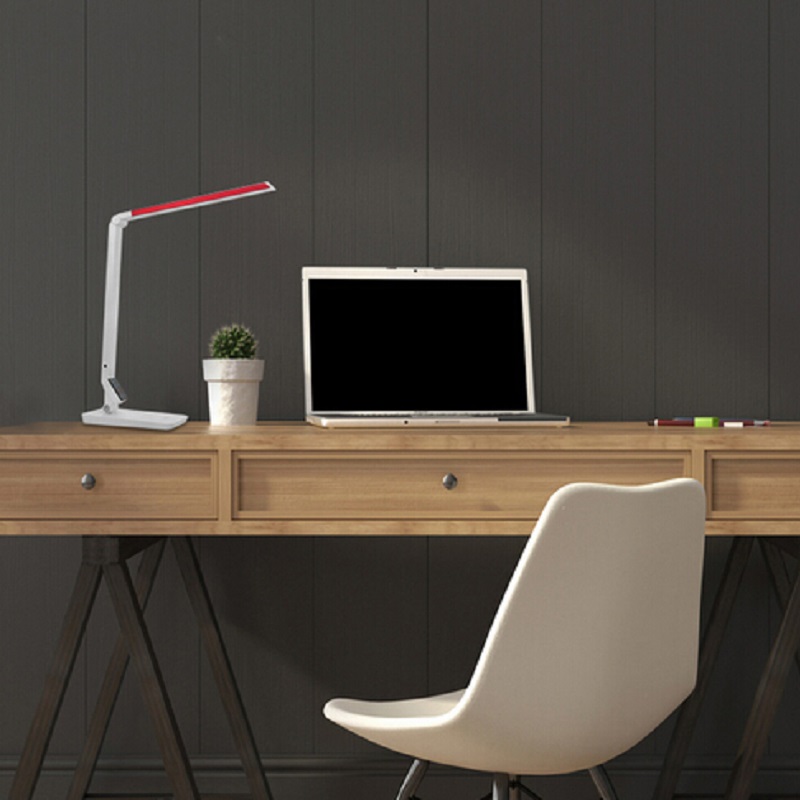 183 Többfunkciós LED-asztali fényvédő lámpa, USB töltésű, lépcsőzetes tompító tanulási asztali lámpa