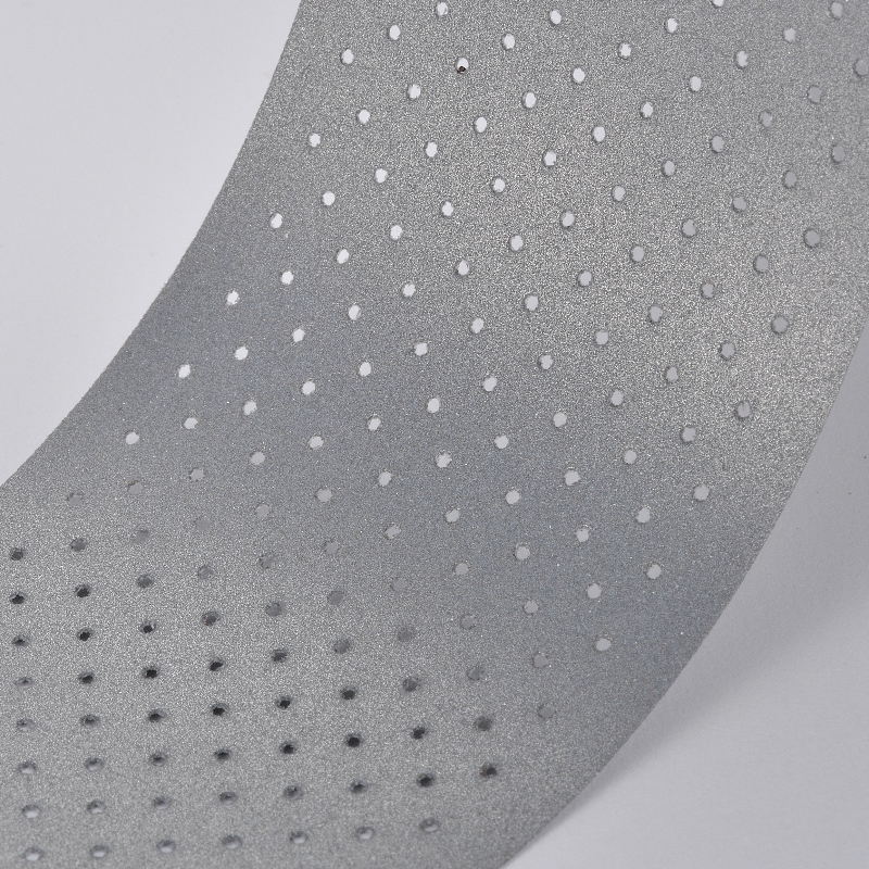 Y-6005H Ezüstvisszaverő T/C szalag lyukakkal