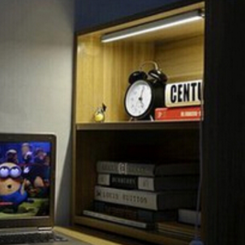 102 csavaros reteszelő fényű lámpa，sávok, amelyek az 5w 400w leolvasó fényt vezetik