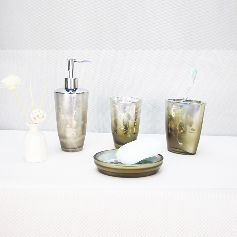 4 db üveg fürdőszobai kiegészítő készlet