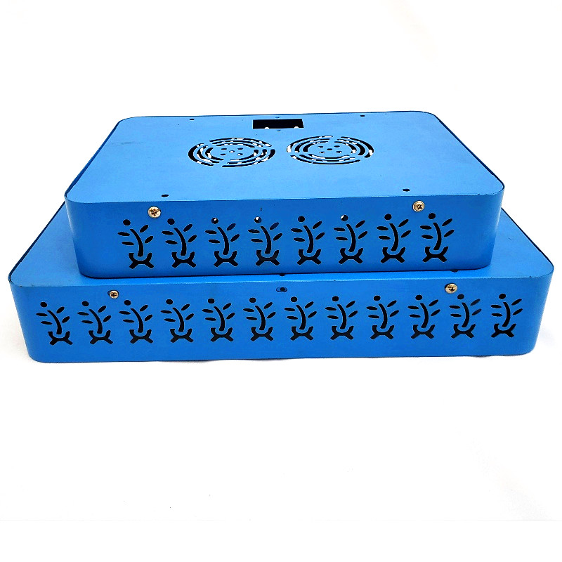 Különböző méretű növénylámpa elhelyezése