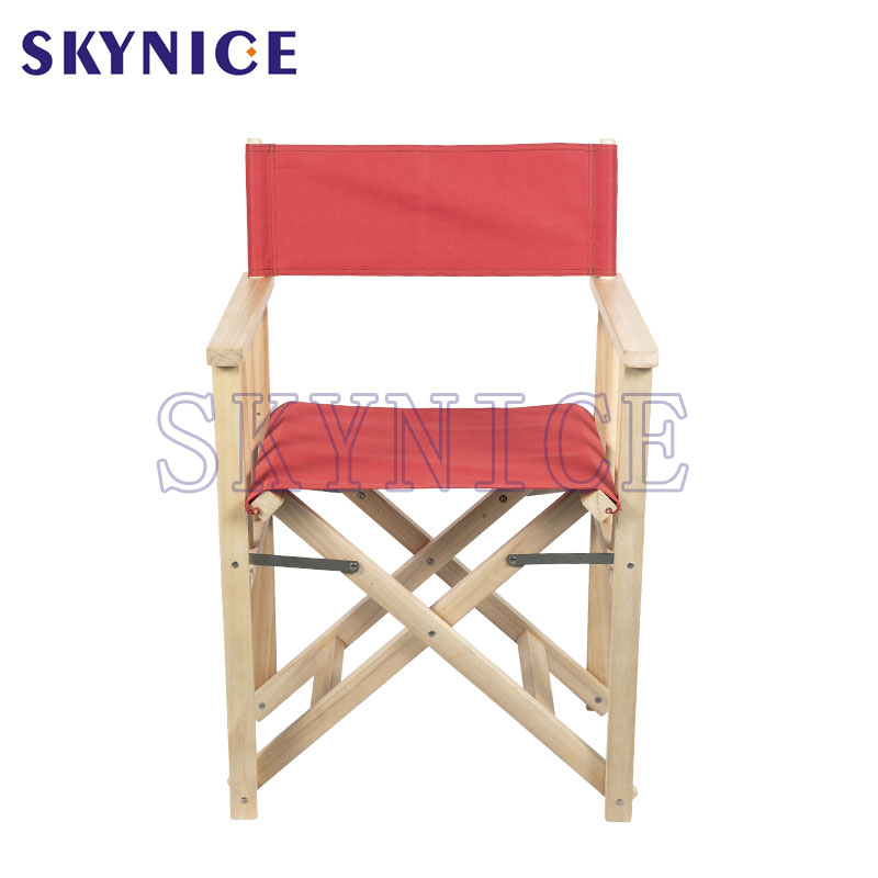 Természetes keret a fehér vászon igazgatójával