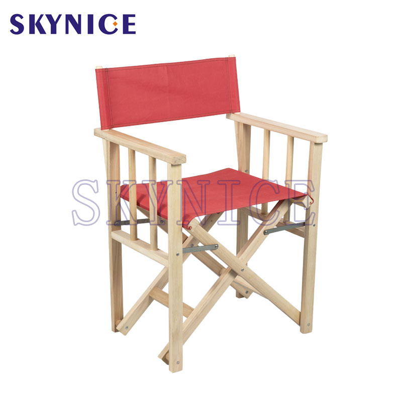 Természetes keret a fehér vászon igazgatójával