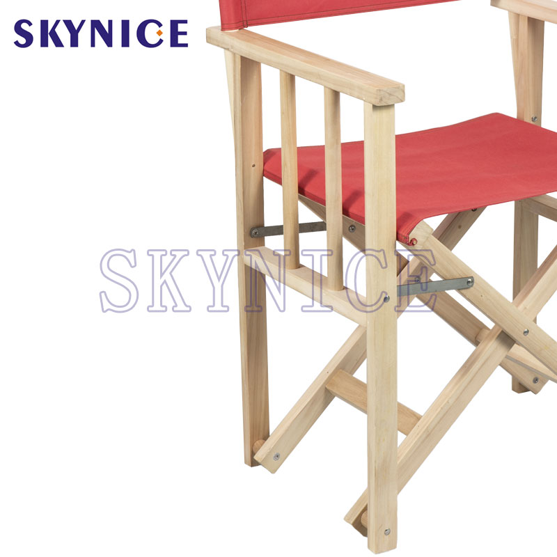 Természetes keret a fehér vászon igazgatójával