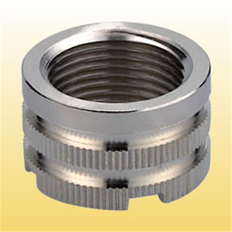 a polietilén csőhöz tartozó szerelvények beillesztése