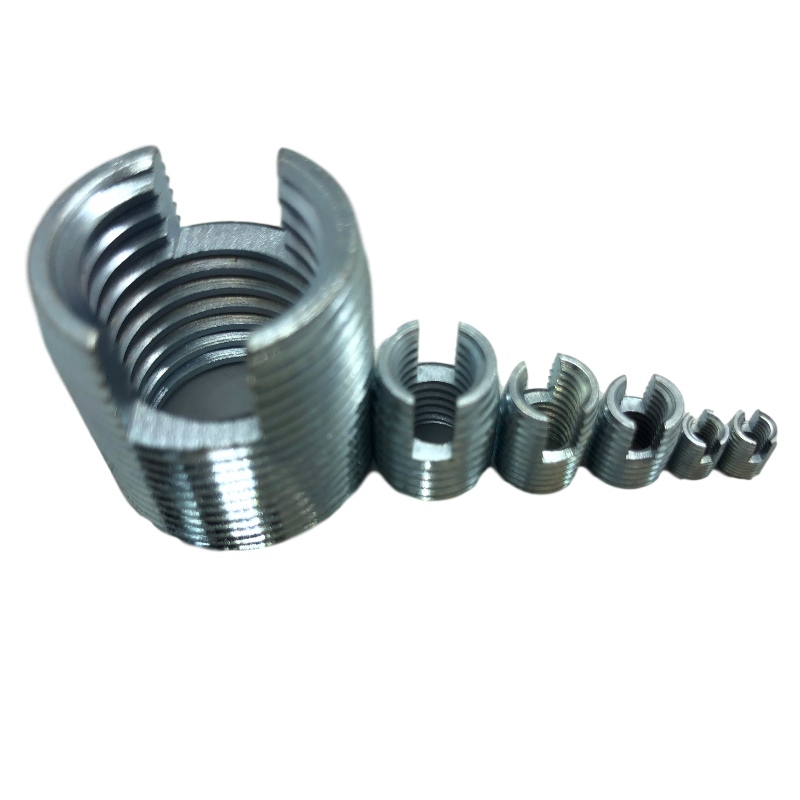 302 sorozatú önvágó betét vágóhoronyval, borda nélkül, 500K készlet