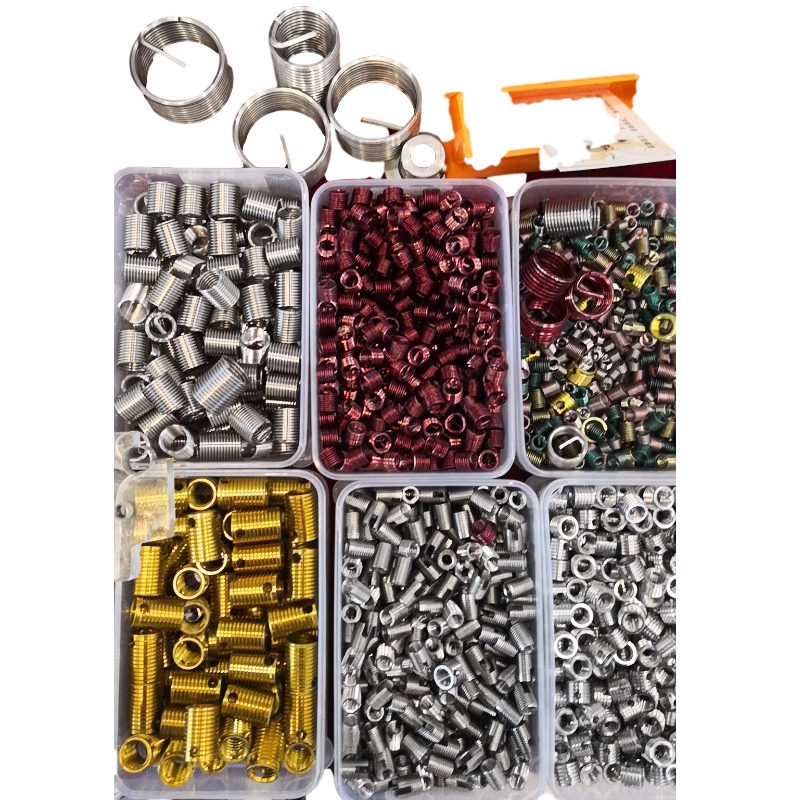 308 sorozat öncsavarozó betétekkel, 3 lyukkal, maró nélkül, 500K készlet