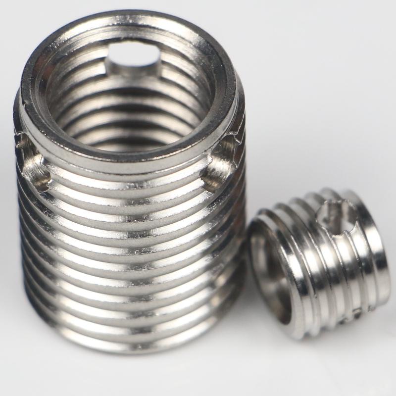 307 000 140.500 307 M144*2*18*2*14L öntapadó fonal 3lyukakkal, burr 500K készlet nélkül