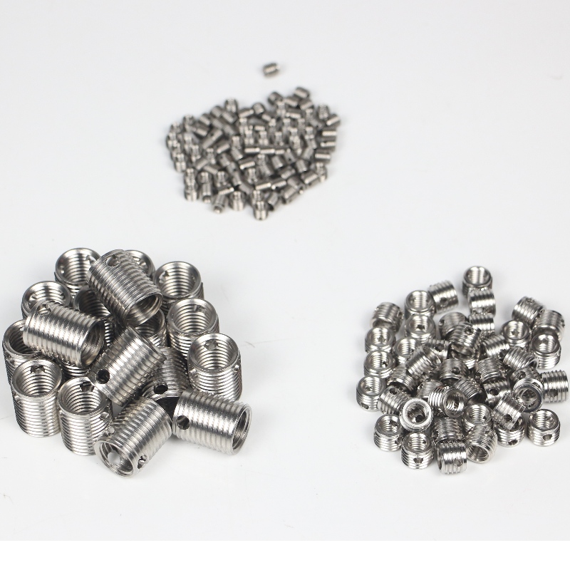 308 000 050.500 308 M5 * 0.8 * 8 * 1 * 10L önmetsző menetbetétek 3 lyukkal maró nélkül 500K készlet