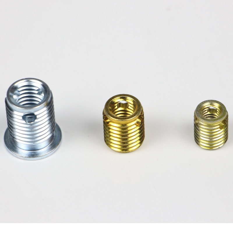 308 000 120,500 308 M12 * 1,75 * 16 * 1,75 * 22L önmetsző betétek 3 lyukkal maró nélkül 500K készlet