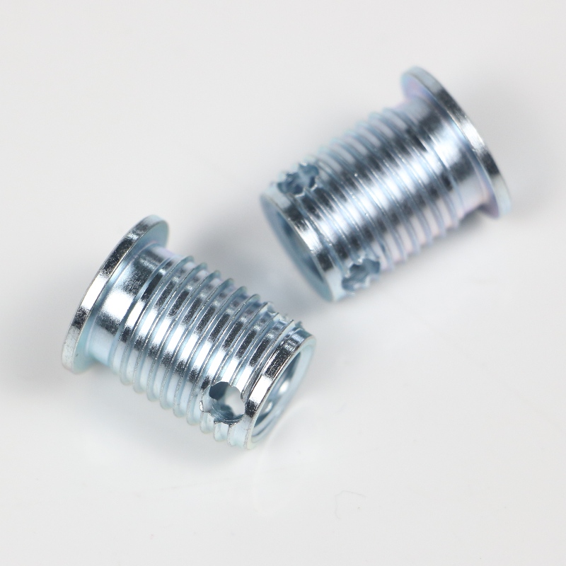 308 000 140.500 308 M14 * 2 * 18 * 2 * 24L önmetsző betétek 3 lyukkal maró nélkül 500K készlet