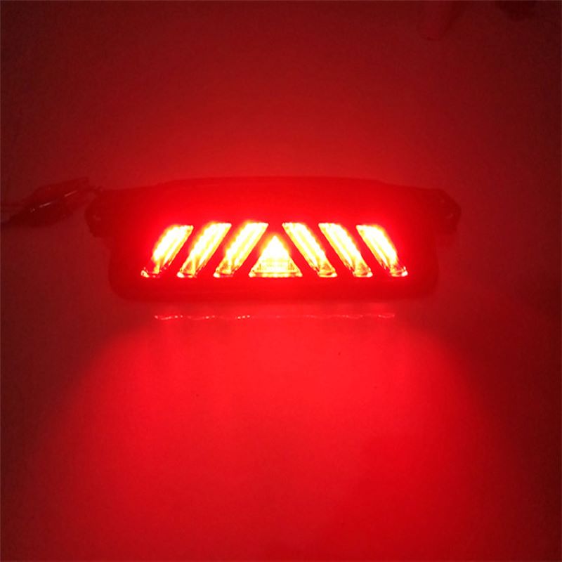 Féklámpa a Toyota CHR 2018-hoz, a hátsó lökhárító-lámpa a Toyota Chr-hez