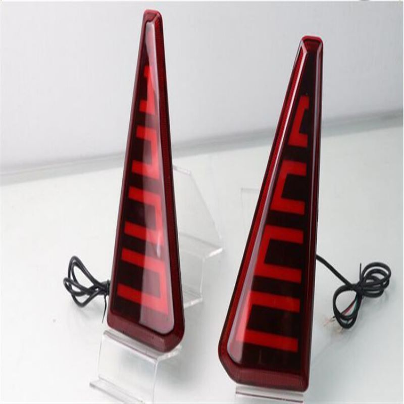 A Toyota Voxy 2016 féklámpája 2019,a Toyota Voxy 2016 hátsó lökhárító lámpája