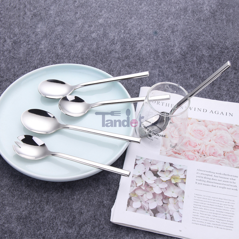 Gyönyörű tervezés 21pcs fém bankett evőeszköz