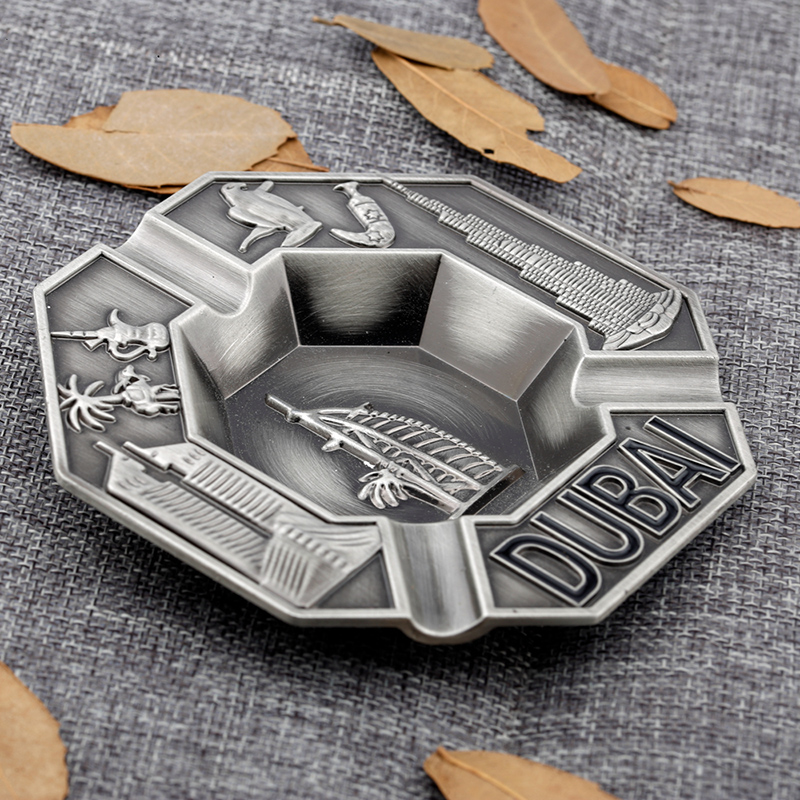 Fém szuvenír hamutartó