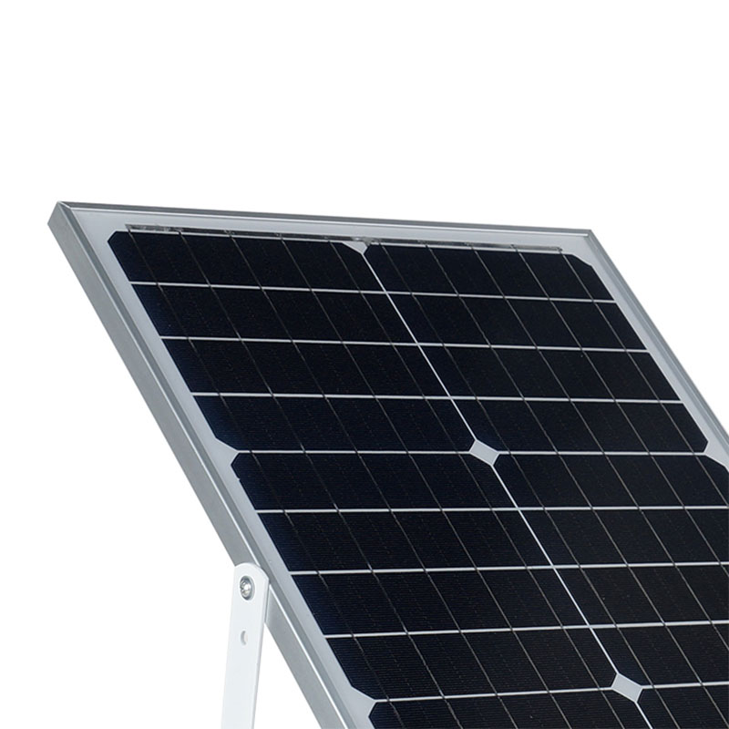 V2 napelemes utcalány