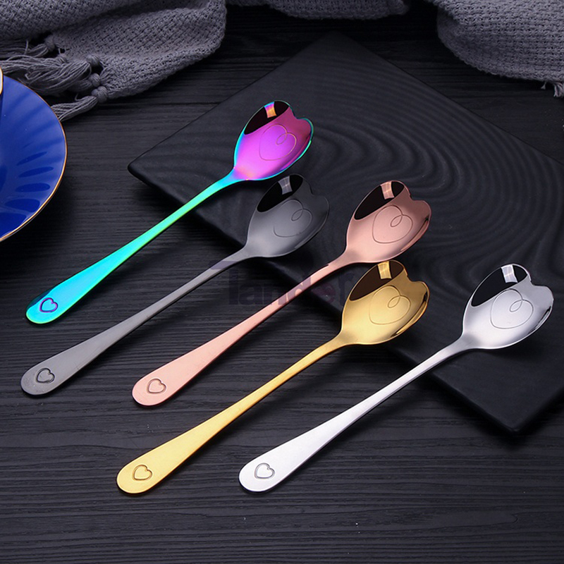 Mini fém desszert joghurt kávés teakanál szív alakban, rozsdamentes acél szív alakú teakanál