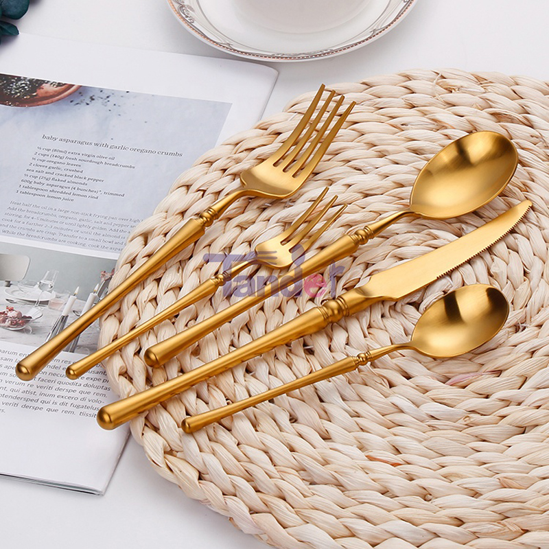 Étkezésre szolgáló fém anyag matt esküvő és lengyel rozsdamentes acél evőeszköz villák és kések eseményekhez