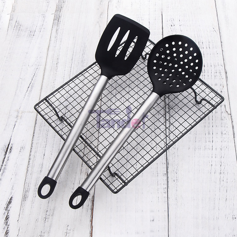 Rozsdamentes acélnyelek Főzési eszköz BPA Szabad, nem mérgező szilícium-dioxid Turner Tongs Spatula Spoon Konyhai Gadget Uttensil Set