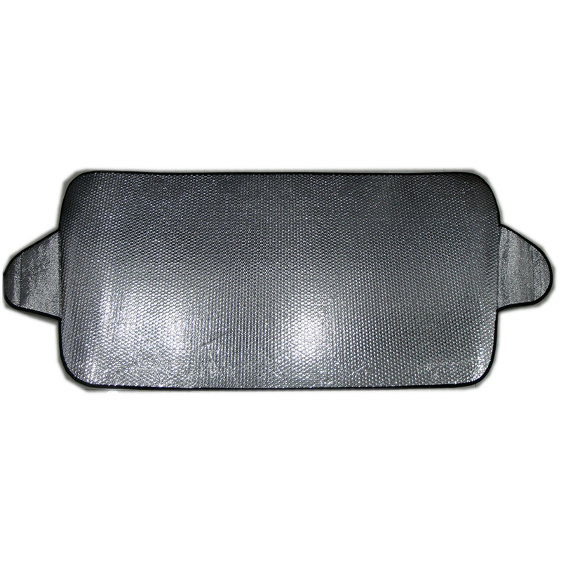 autó hó árnyékában