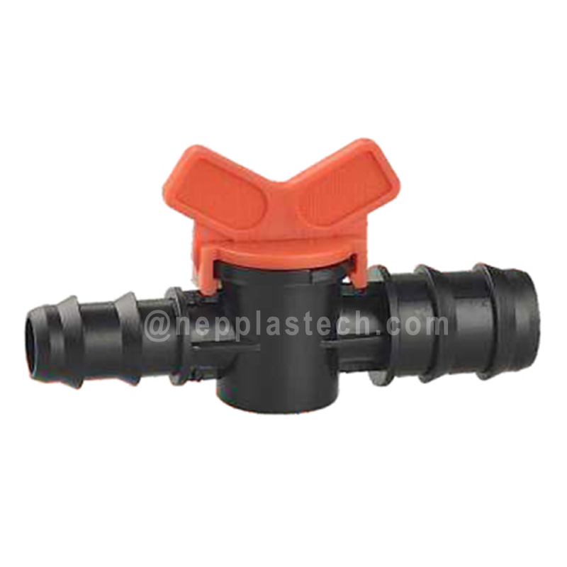 kerti automata öntözőrendszer csepegtetőcső 20–16 mm-re, csökkentve a szöges szelep csatlakozóit