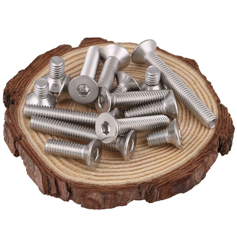 Hatszögfejű csavarok