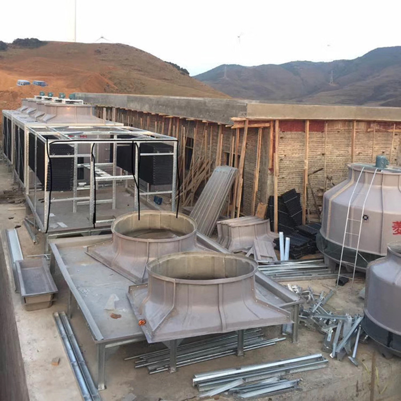 Keresztirányú négyzet alakú hűtőtorony hűtőberendezés fröccsöntő berendezés központi légkondicionáló berendezés hűtőtorony