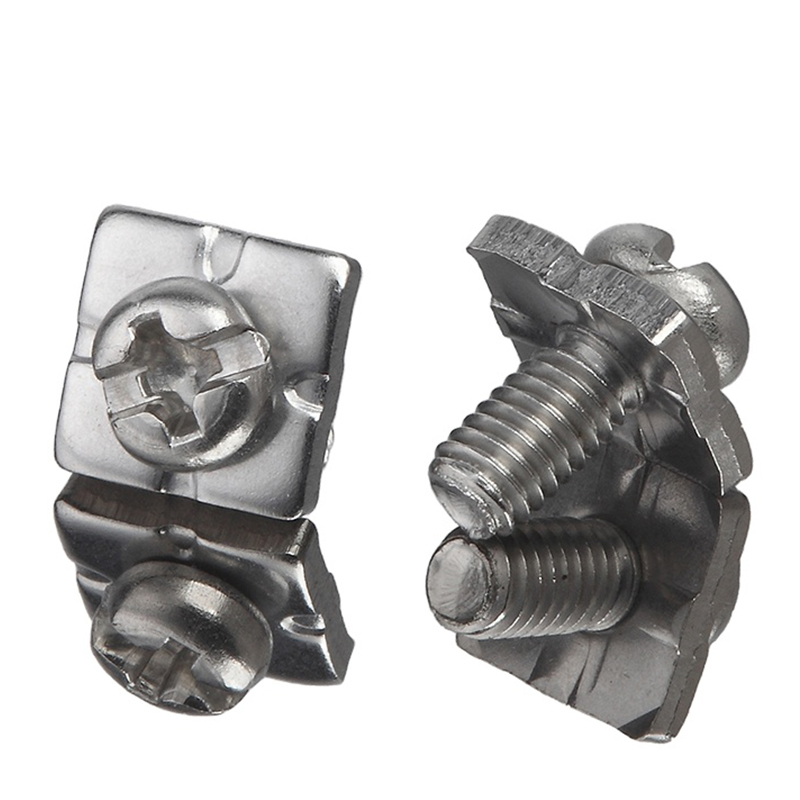 Sima rozsdamentes acélból készült SS-fejű, keresztbe süllyesztett kombinációs csavar négyzet alakú alátéttel