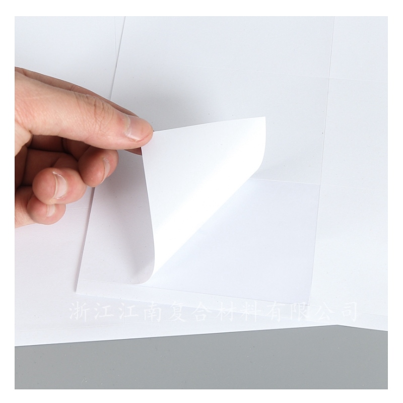 Fehér A4-es címke matrica