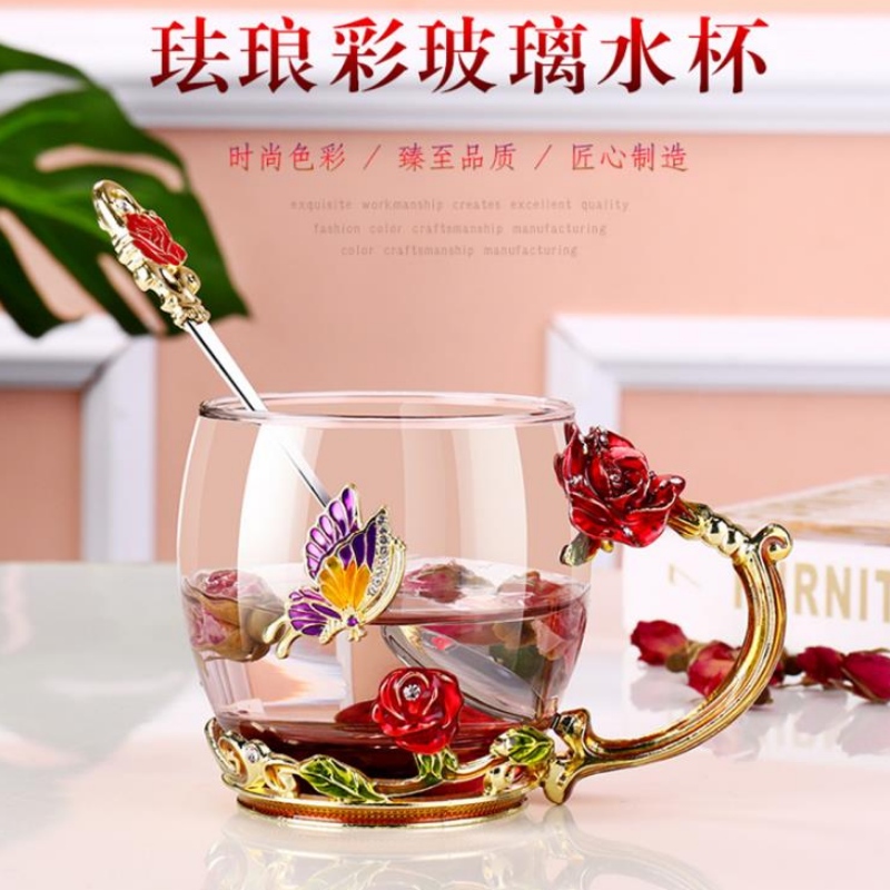 Factory közvetlen értékesítés zománcszín üvegcsésze Európai magas hőmérsékletű üvegkészlet kreatív ajándék zománc csésze készlet
