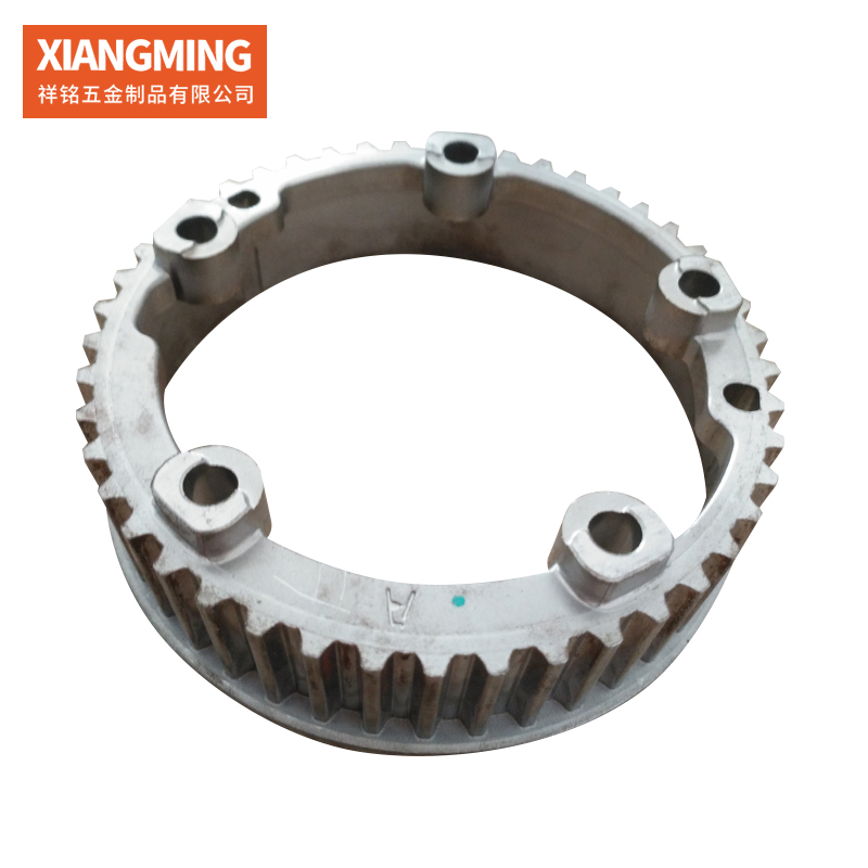 Fém forgószék fogaskerék, fém öntés, szén-acél, fogaskerék öntése, fémöntés feldolgozása