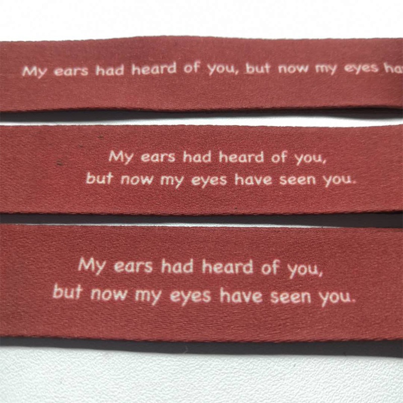 A gyári közvetlen értékesítés során a kötélen lógó, mobiltelefonon lógó kötél tanúsítványa, kötéllel kötött butik, akasztott kötél, személyre szabott logó, nagykereskedelem