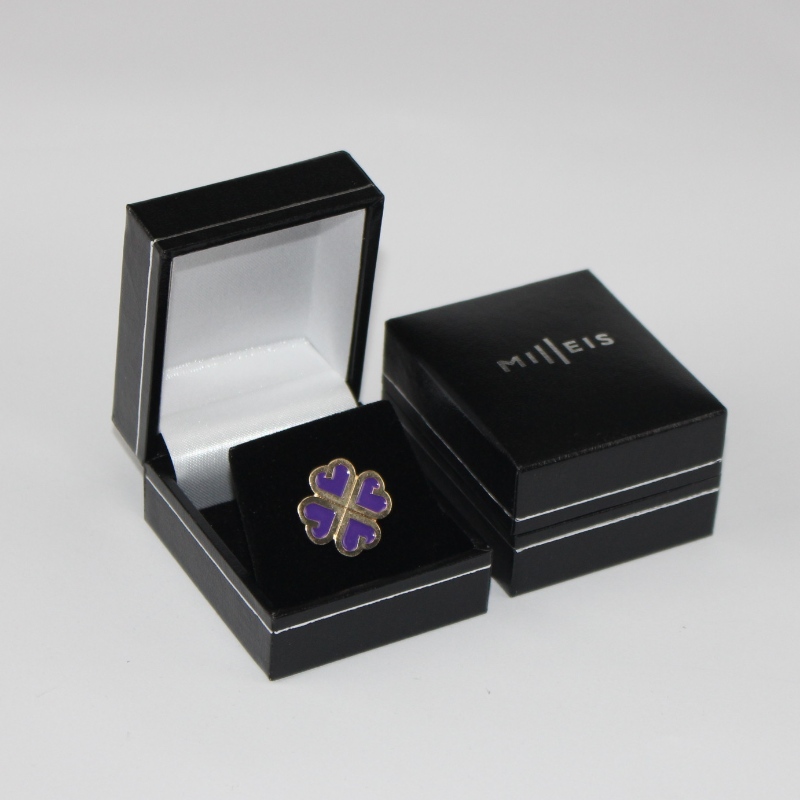 Cikk V-07S négyzet alakú műanyag műbőr papírdoboz 25-30 mm átmérőjű érme, jelvény, gyűrű stb. Mm-re. 46 * 53 * 32, súlya körülbelül 35 g