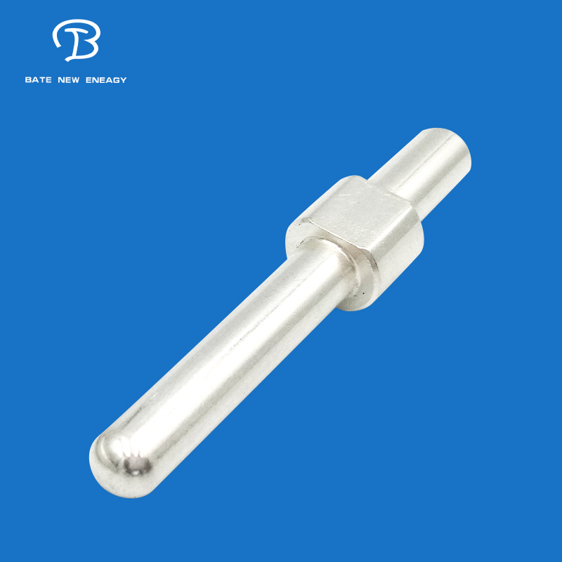 Új energiacsavarás rugókötél forgó rugó terminál. Autó, nagy nyomású, tompa dugó vezeték.