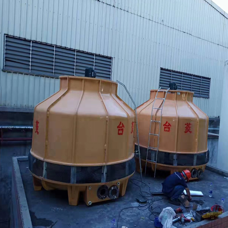 A hűtőtorony a hűtőipar hidegvíz-torony teljesítményét nyújtja