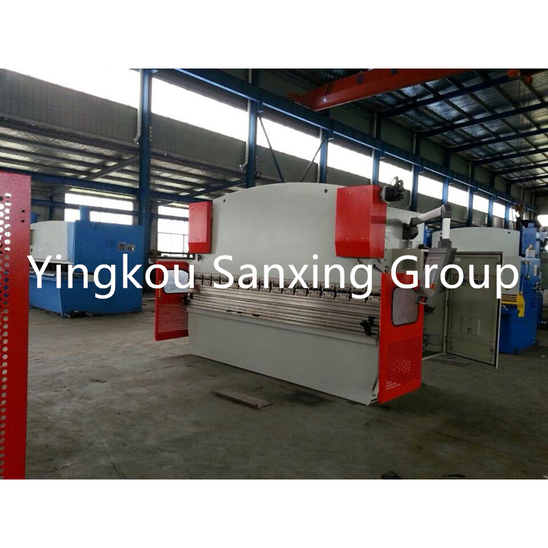 Hidraulikus hajlító gép