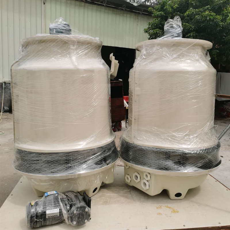 Kicsi üvegszállal megerősített műanyag hűtőtároló, 8 tonna