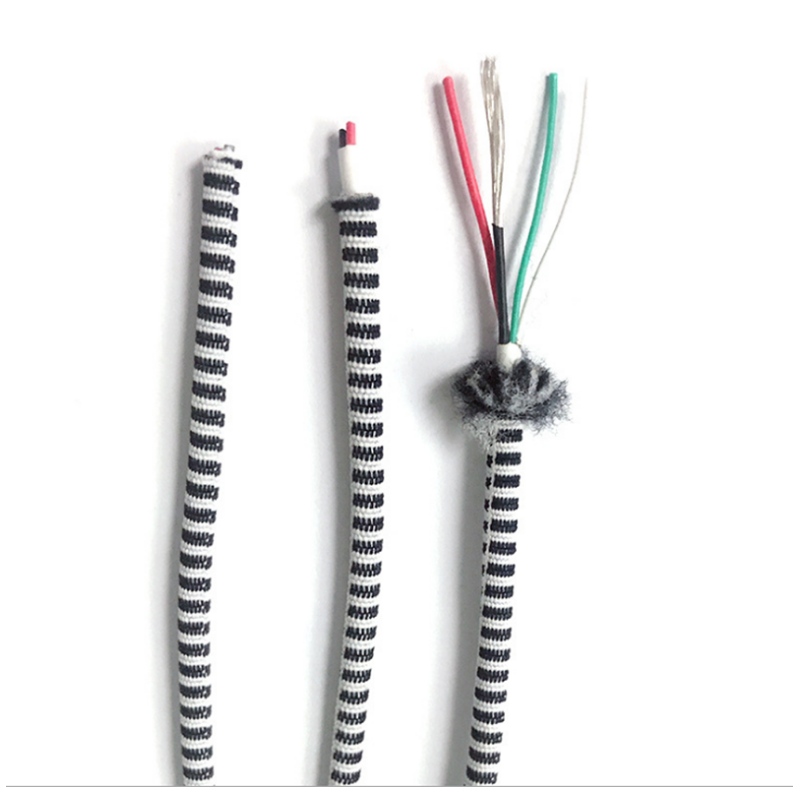 Mobiltelefon-adatkábel Kábel 4 törzscsíkkal átitatott huzal tiszta rézvezető, USBmicro töltőkábel