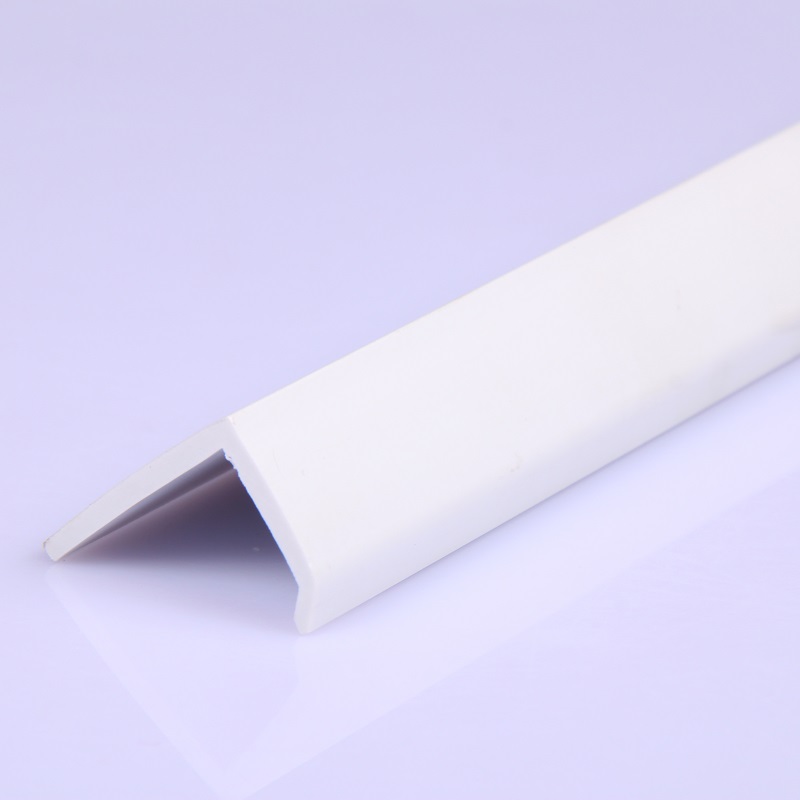 Egyedi L-alakú védő pvc műanyag burkolatprofil kiváló minőségű, alacsony áron