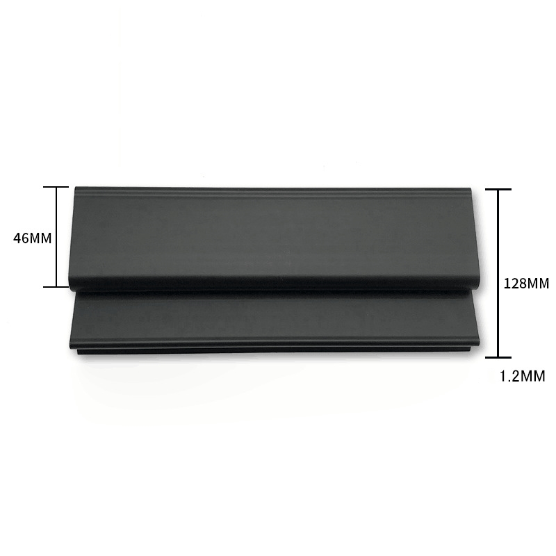 egyedi gyártású extrudált műanyag profilok díszítő éle az ajtó tűzbiztos rendszeréhez