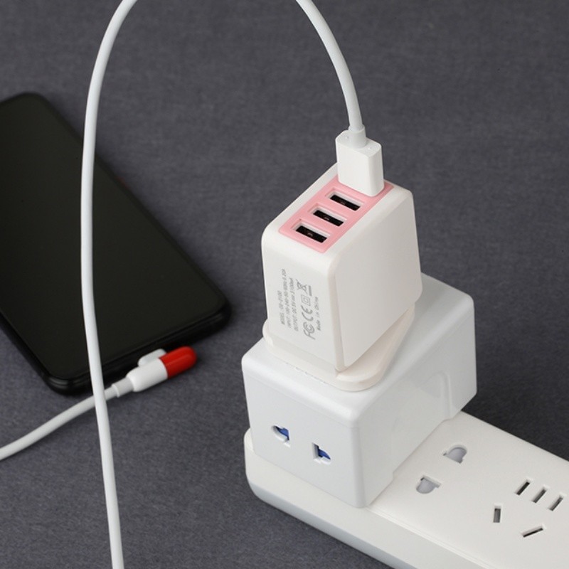 EU/US/UK Plug 2.1A 4 Port USB Wall Charger AC Travel Charger Adapter hordozható töltő 18W 3.0 gyorstöltő