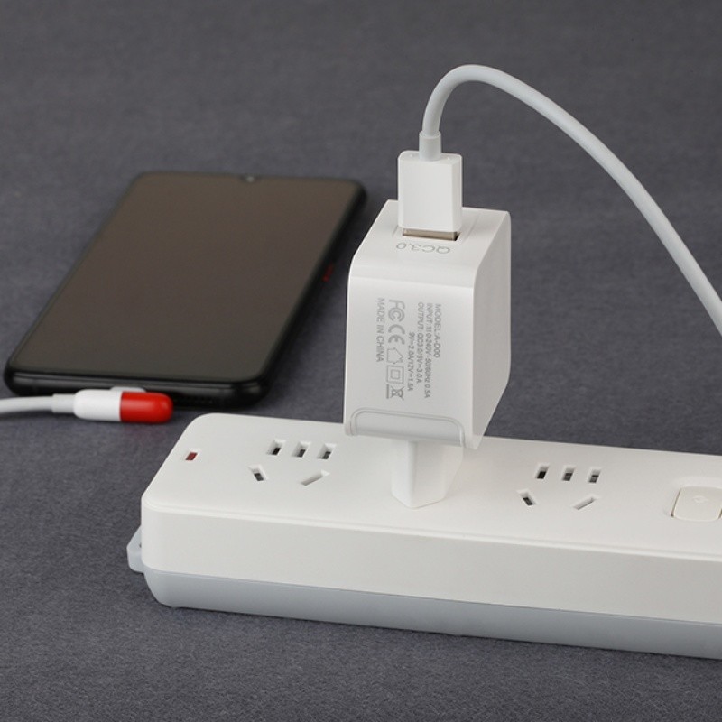 Az OEM Super Fast Wall Adaptor 3.0 18w Pd Charger Usb hordozható USB töltő utazótöltő