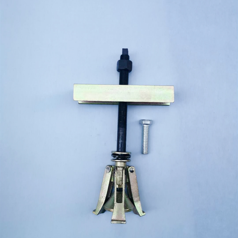 Egyhorgos, kétkarmú gerendás csiga, szivattyú tartókarma, forgattyús csiga