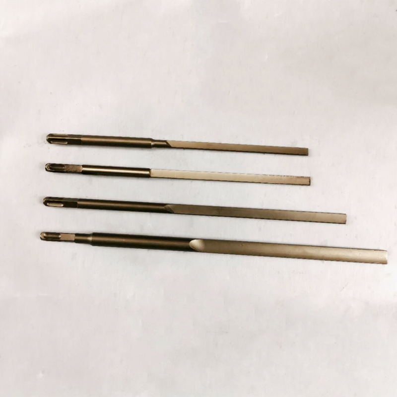 A lapos lyukasztó és az elektromos lyukasztó bármilyen motor lyukasztására alkalmas