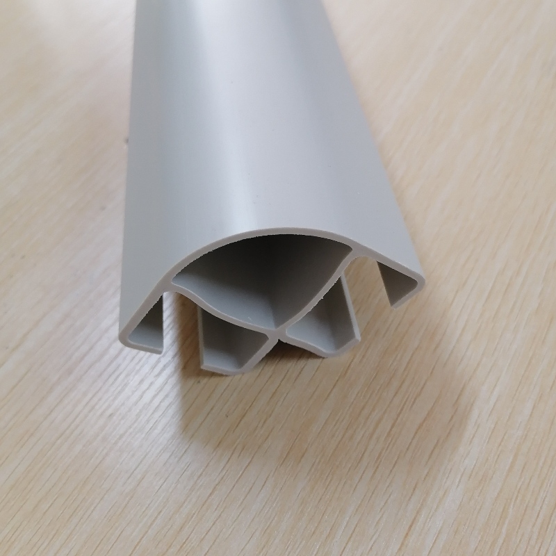 Műanyag sarokcsillapító extrudált profilok