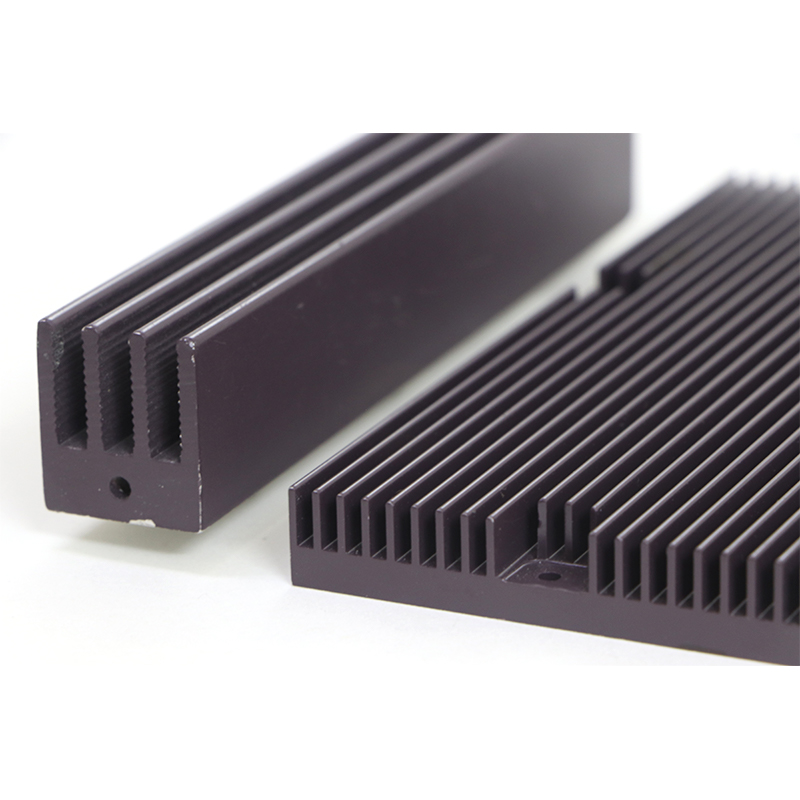 Az elektronikus radiátor alumínium profilja 2