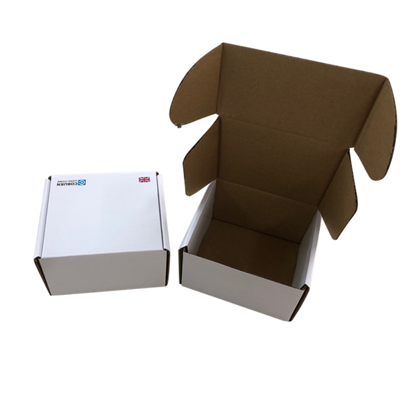 Csomagoló doboz, egy darabból álló szállítócímke, kartondoboz