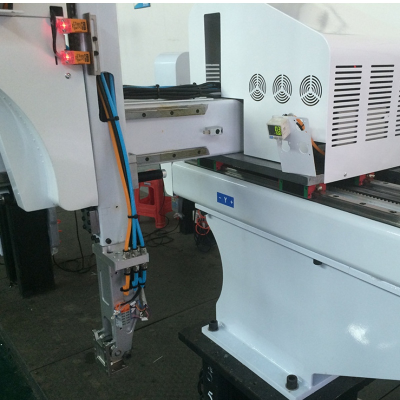 Automatikus CNC manipulátor/befecskendező AC robot/három tengelyes szervo manipulátor