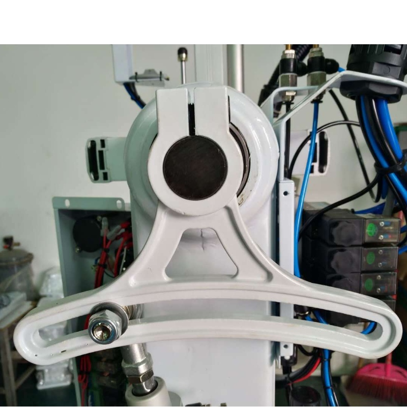Pneumatikus manipulátor gép lendítő karosszéria robot, egy és két