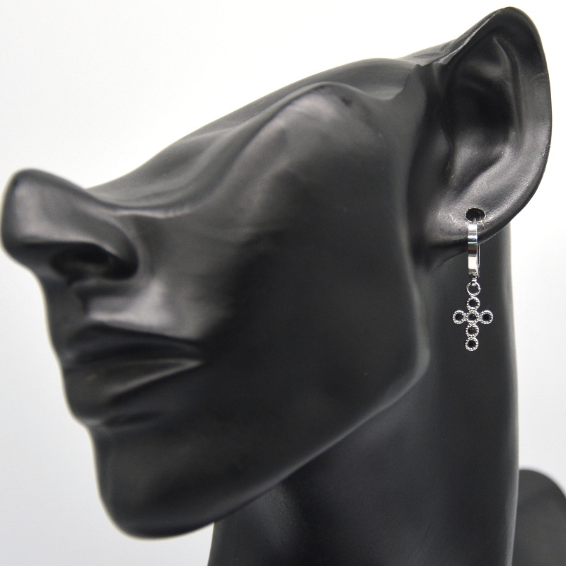 Ezüst kereszt fülbevalók köbös cirkónia köröm beállítás kis kör fülbevalók lógó kereszt unisex Kína Ruifanbao ékszer feldolgozó gyár